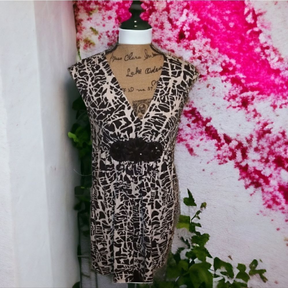 ECI Black and White Print Size Small Dress